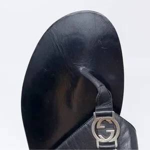 Gucci | Shoes | Gucci Interlocking Gg Leather Thong Sandals  display picture 1